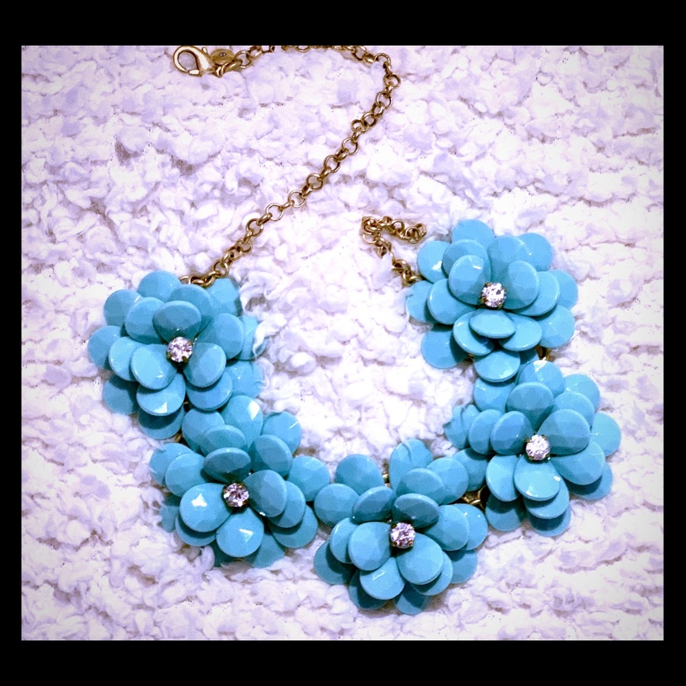 Flower necklace